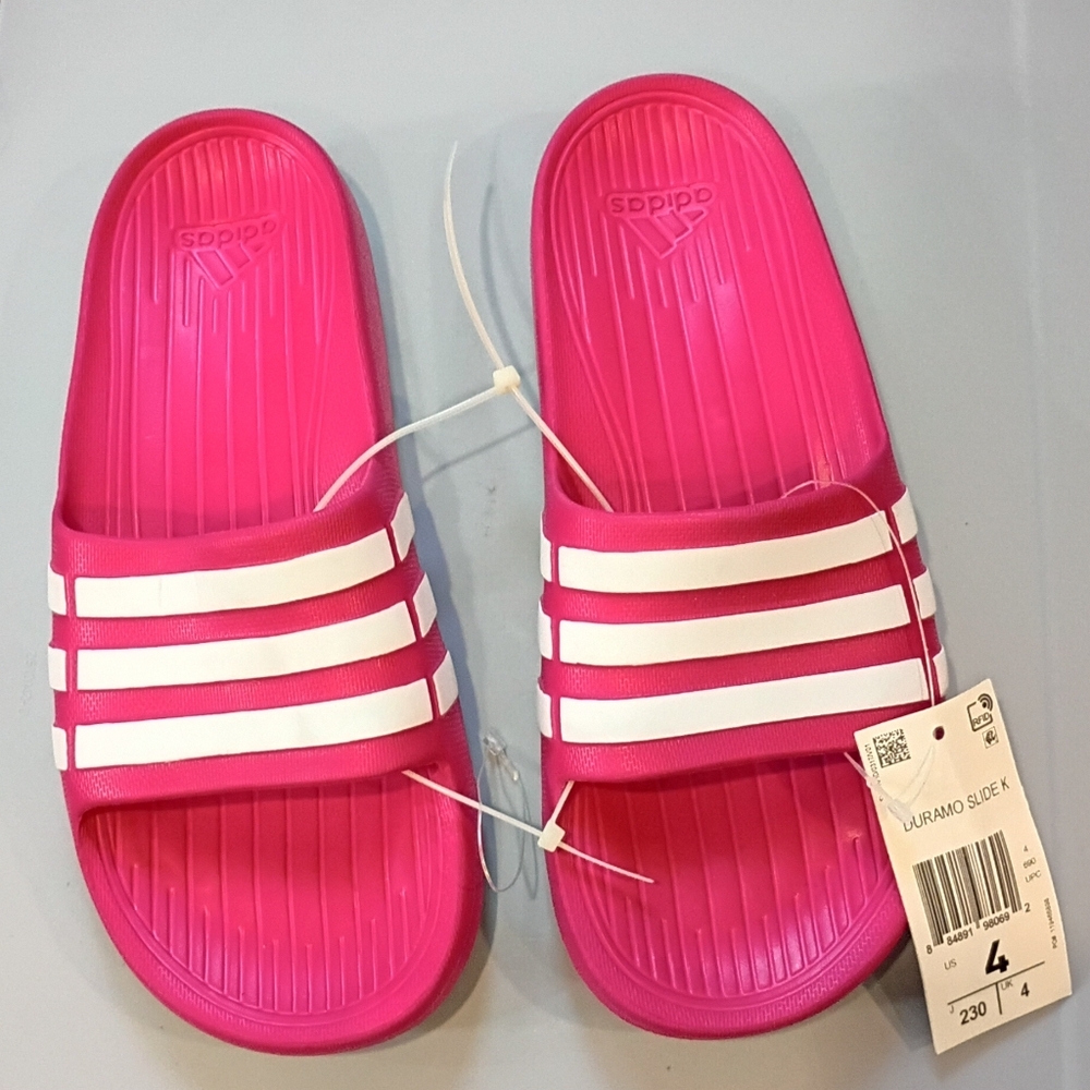 NWT Adidas Duramo Slide K Kids Size 4 Pink/White 💖 New!